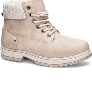 brand new dirty laundry alpine boots